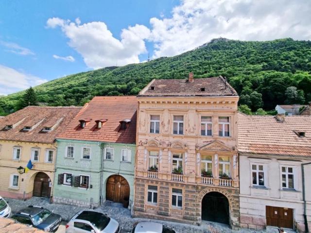 Rooftop Proprety With Large Terrace & Stunning Views - Braşov Eksteriør bilde